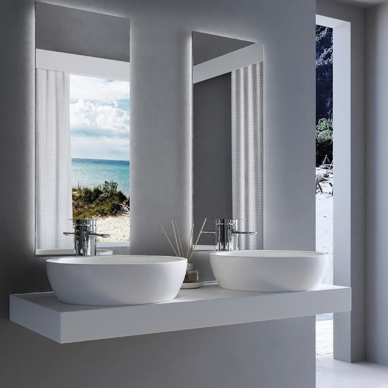 Specchio Da Bagno Rettangolare 61x71 Cm Con Cornice In Metallo Nichel Spazzolato Nero Opaco. Design Rustico, Da Appendere In Orizzontale O Verticale.